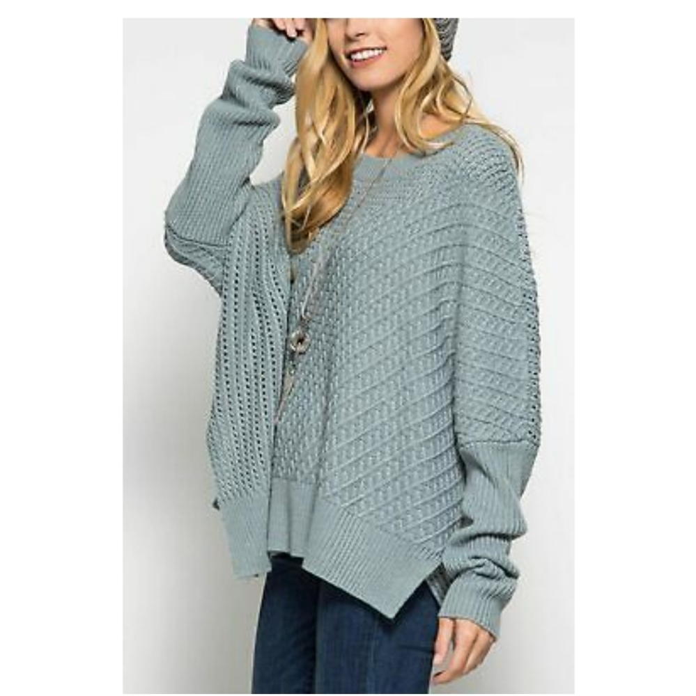 Oversized Knit Sweater with Front Zipper Detail - Picture 5 of 5